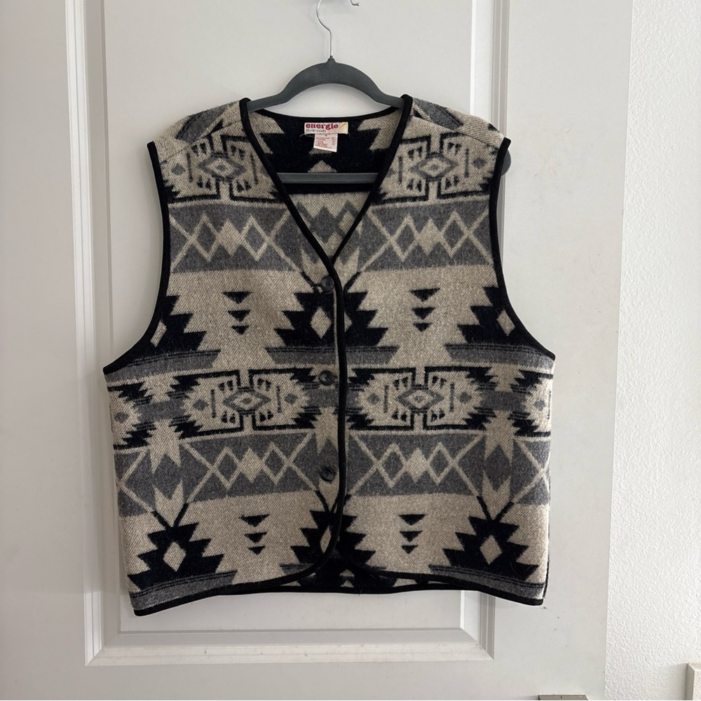 Vintage Energie BI currants recycled wool blend vest in a black and white